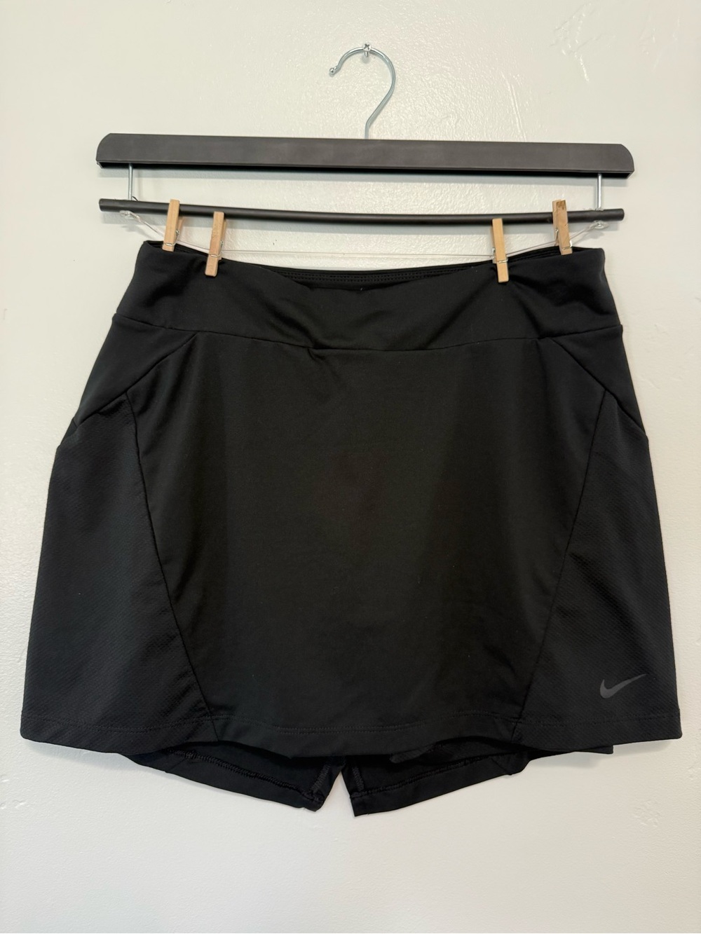 Nike Women’s Black Athletic Skort